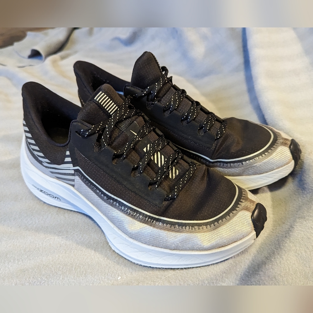 Nike Air Zoom Winflo 6 Shield Shoes Womens Size 9 Sneakers Black Athletic